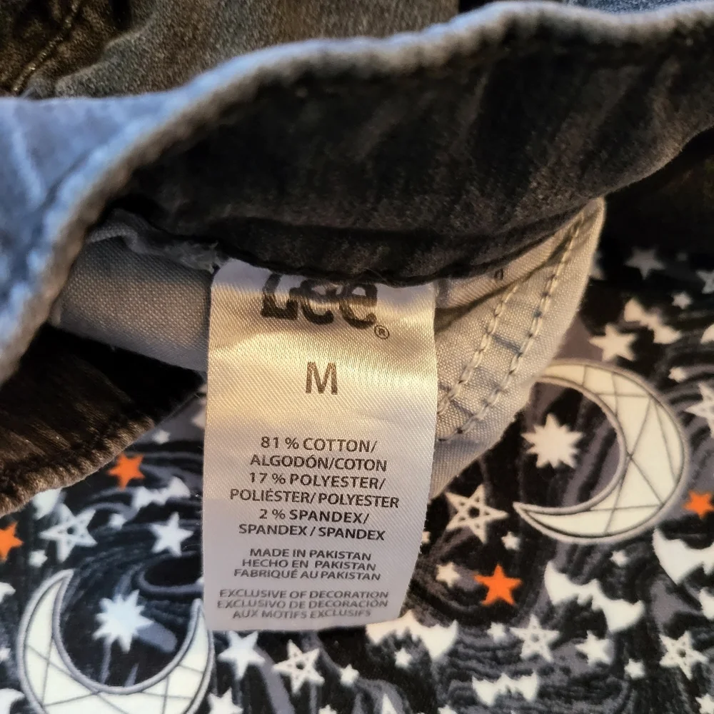 5/$13 Lee Jeans - Picture 3 of 3